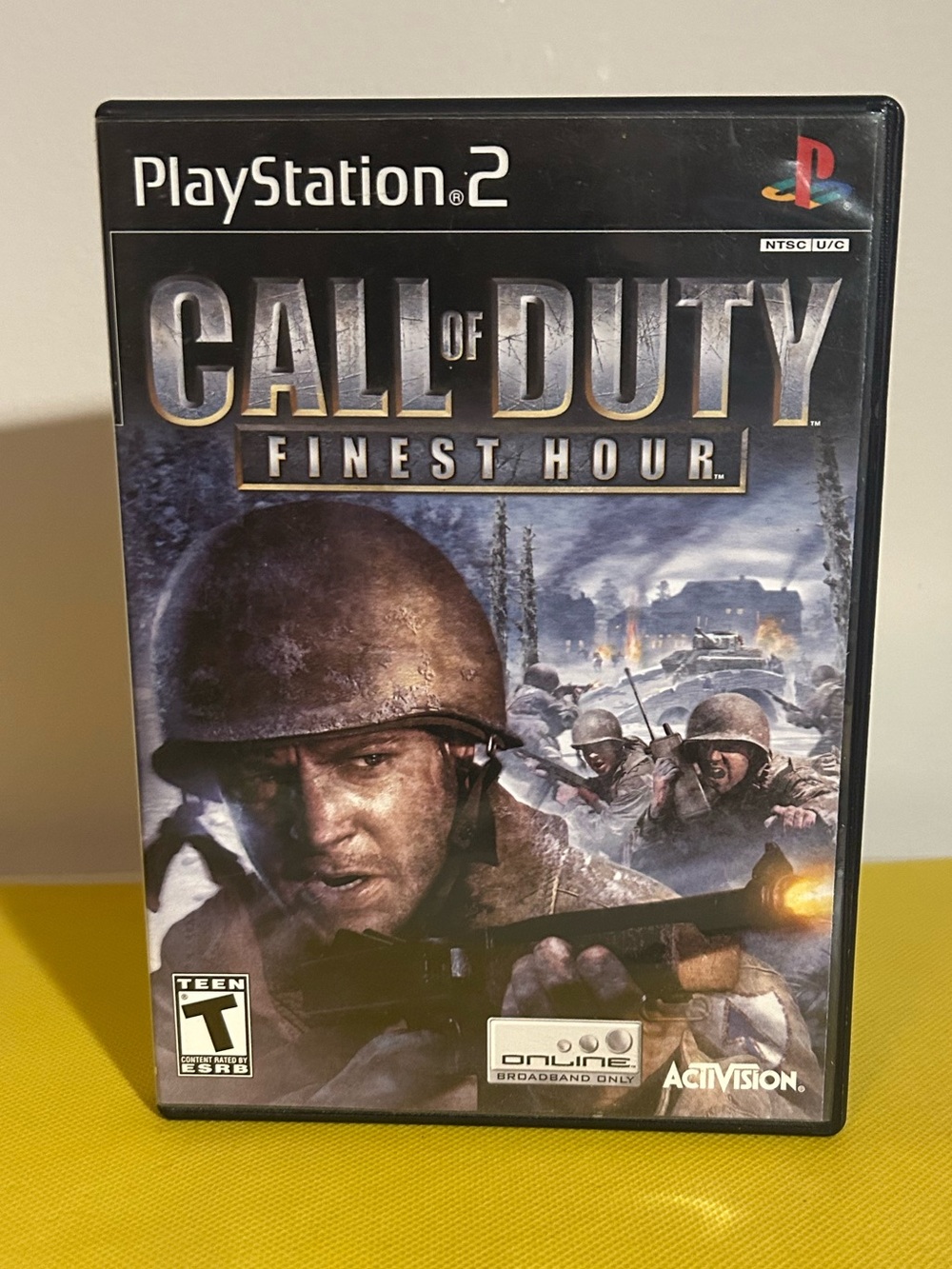 Call of Duty: Finest Hour - (Black) PlayStation 2 Game